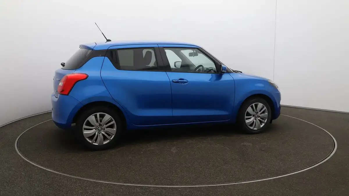 2018-suzuki-swift-10-boosterjet-sz5-111ps-shvs-big-50