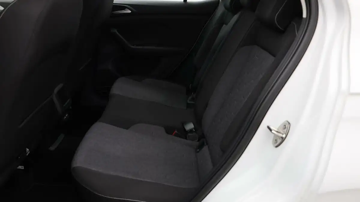 2024-volkswagen-t-cross-10-tsi-move-110ps-dsg-big-15