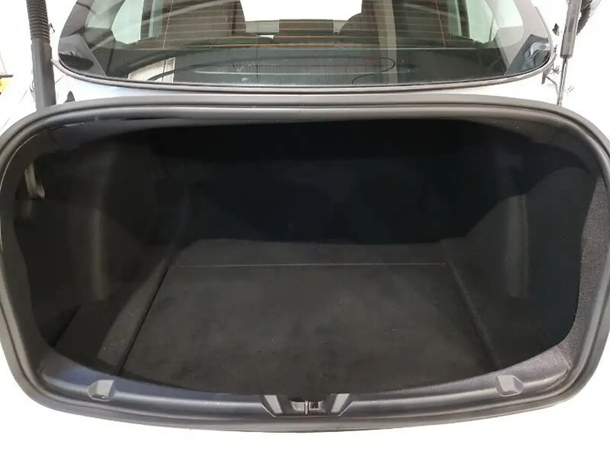 2020-tesla-model-3-e-long-range-big-7