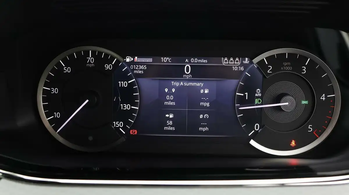 2022-land-rover-range-rover-evoque-20-d165-r-dynamic-s-big-9