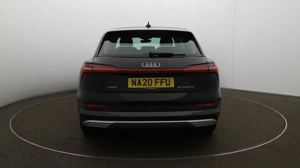 2020-audi-e-tron-50e-technik-big-52