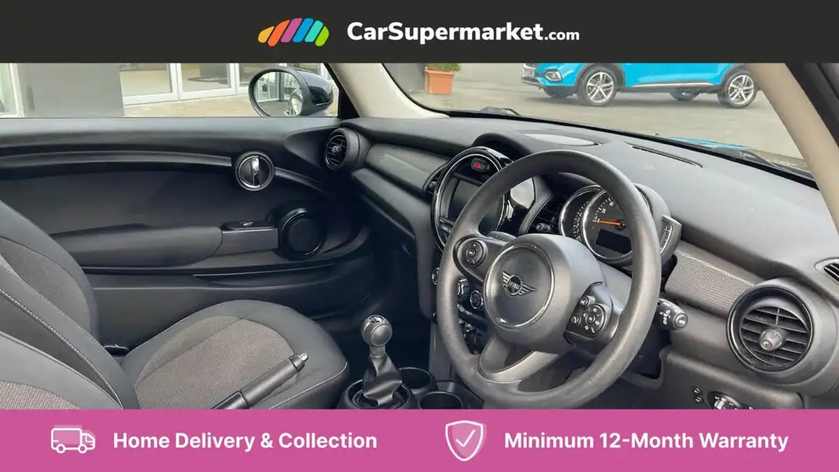 2019-mini-cooper-15-cooper-classic-hatchback-3d-big-8