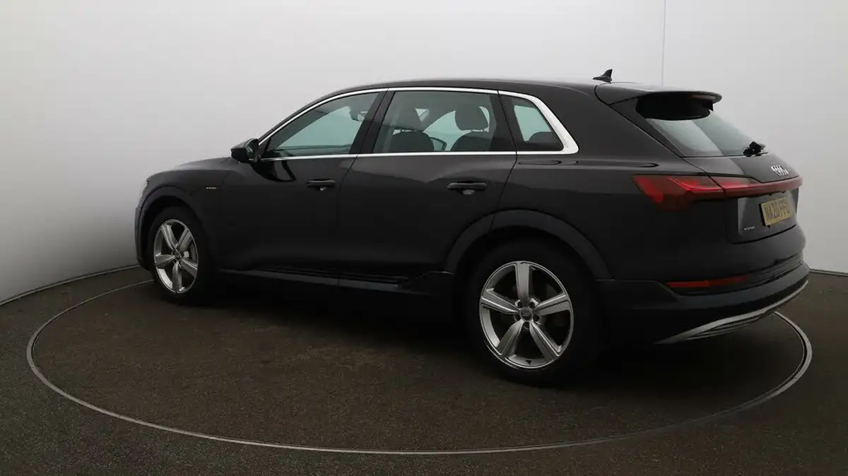 2020-audi-e-tron-50e-technik-big-28