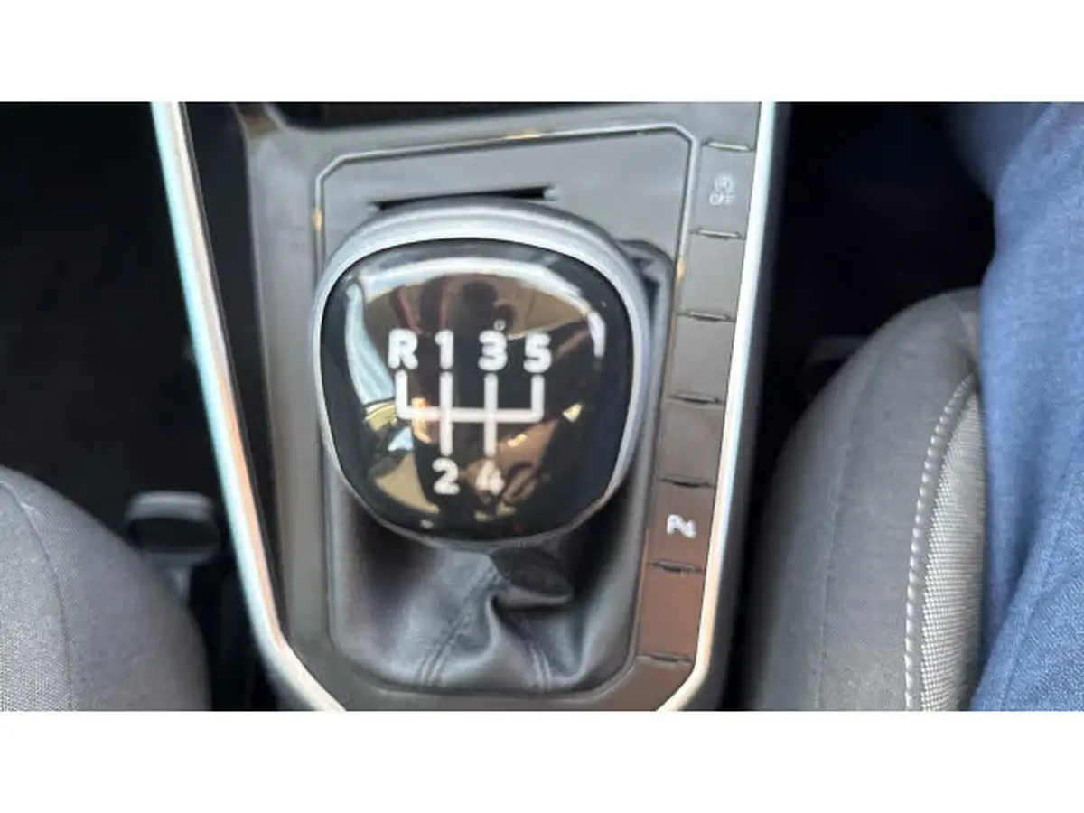 2022-volkswagen-polo-10-tsi-life-big-33