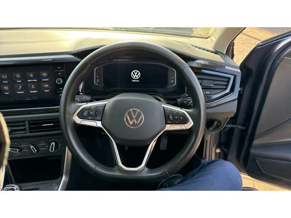 2022-volkswagen-polo-10-tsi-life-big-9