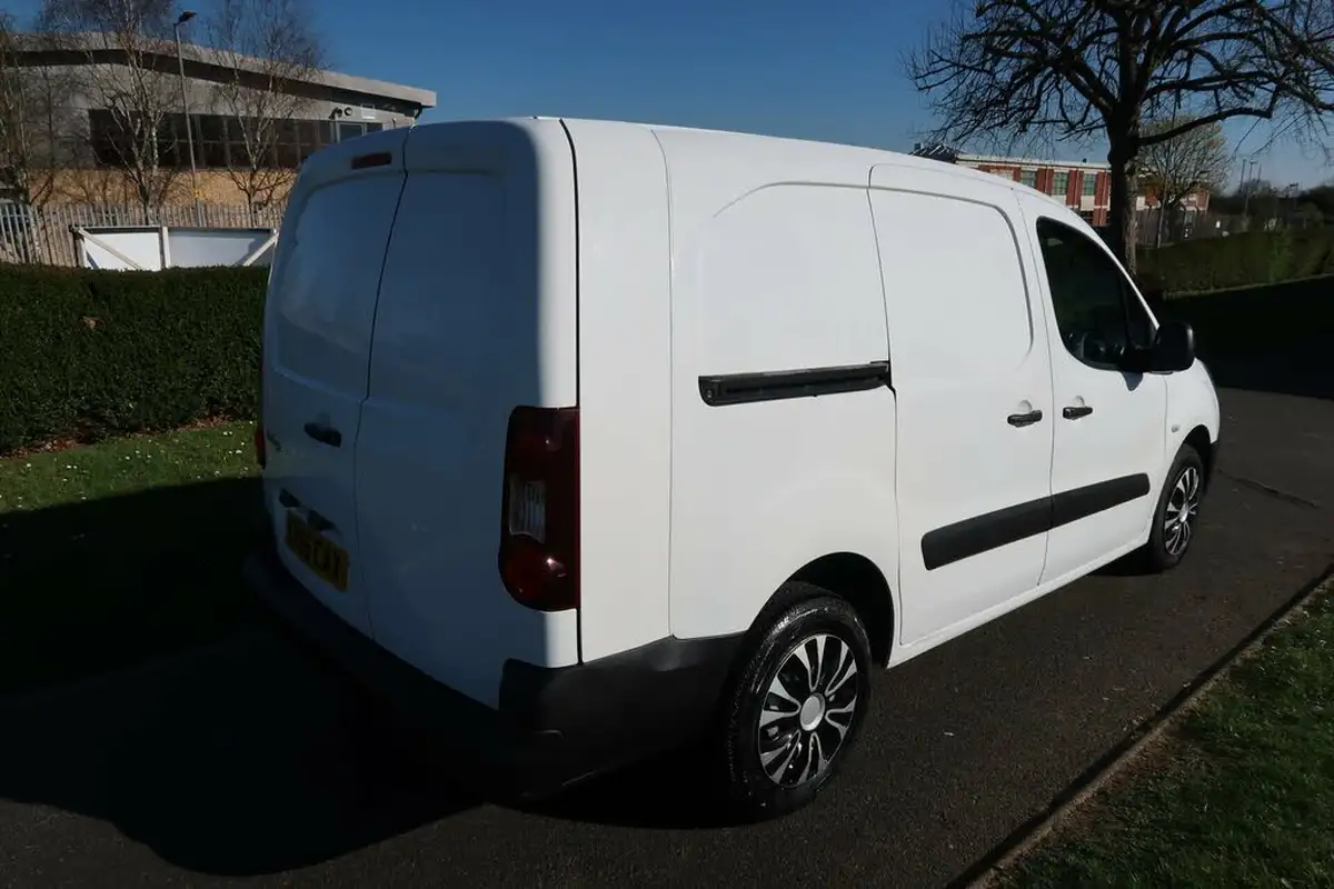 2016-citroen-berlingo-16td-l2-725-x-16hdi-90-big-13