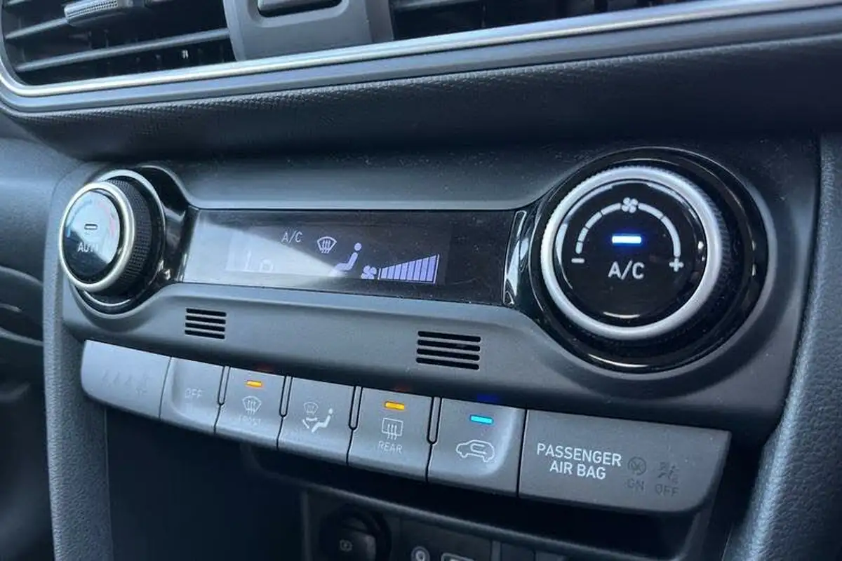 2019-hyundai-kona-10-t-gdi-premium-big-30