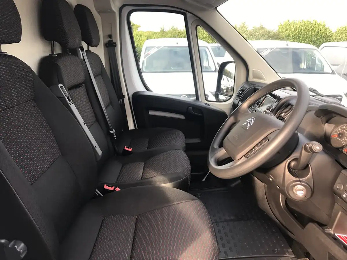 2021-citroen-relay-22bluehdi-35-l3h2-enterprise-140eu6dtss-panel-big-10