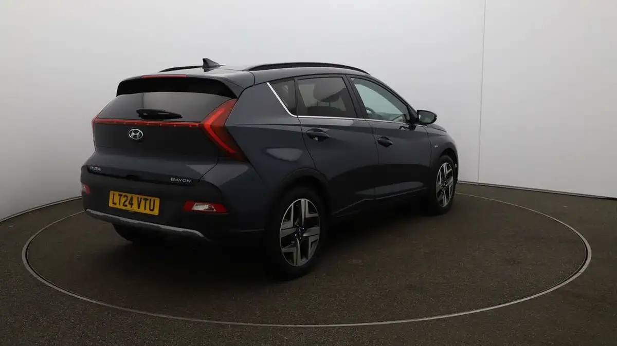 2024-hyundai-bayon-10-t-gdi-premium-120ps-48-volt-mhev-dct-big-45