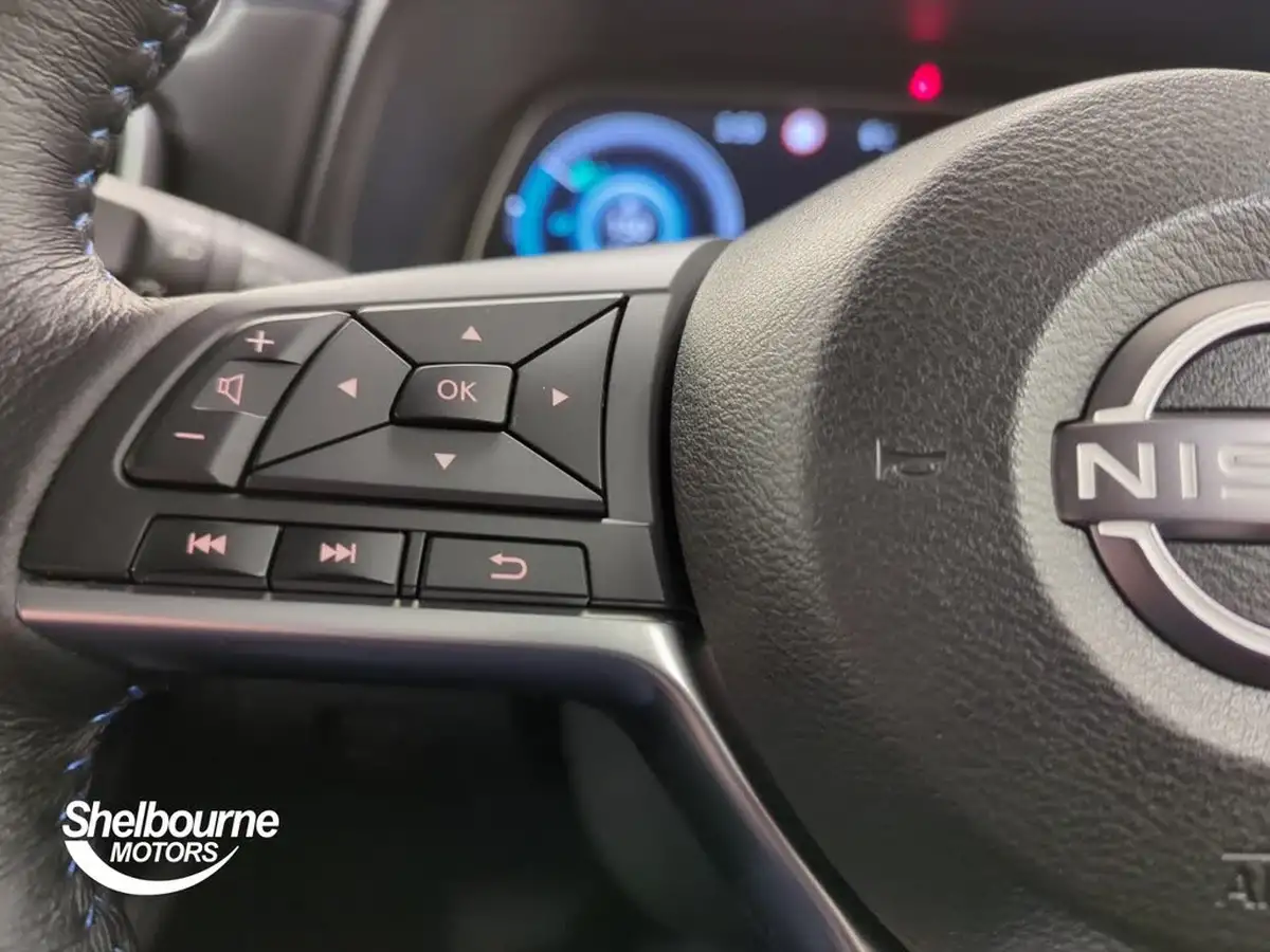 2024-nissan-leaf-e-e-tekna-59kwh-big-22