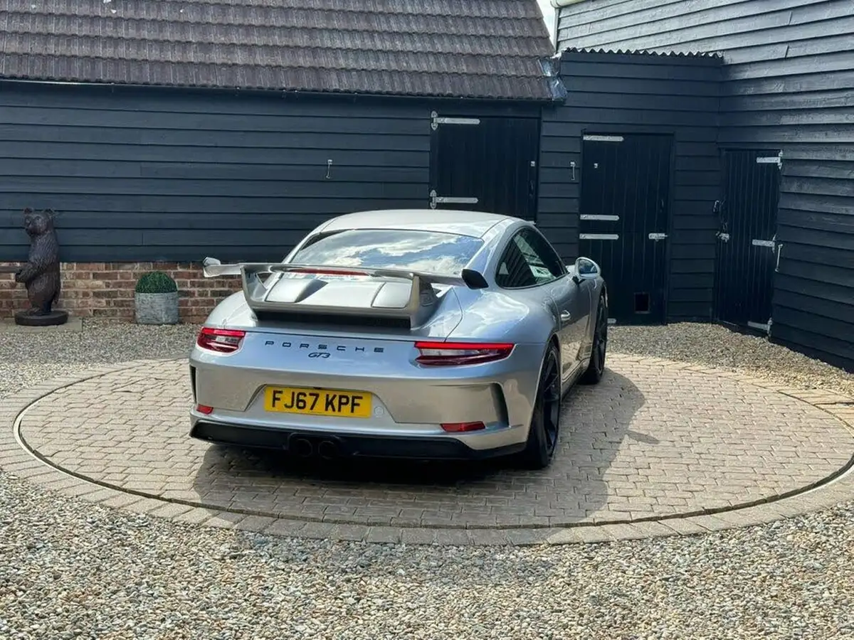 2017-porsche-911-40-gt3-pdk-big-34