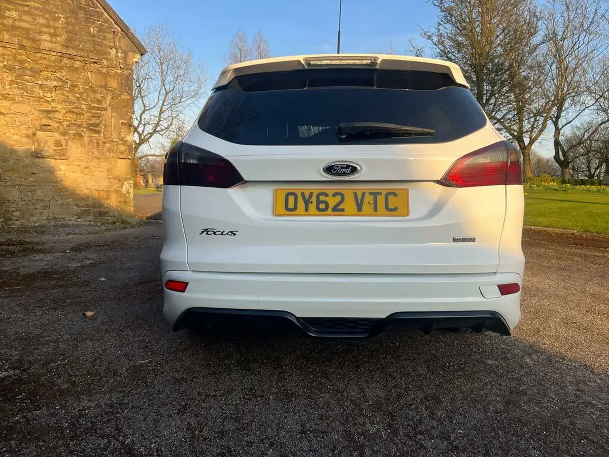 2012-ford-focus-16tdci-zetec-s-115ps-estate-big-61