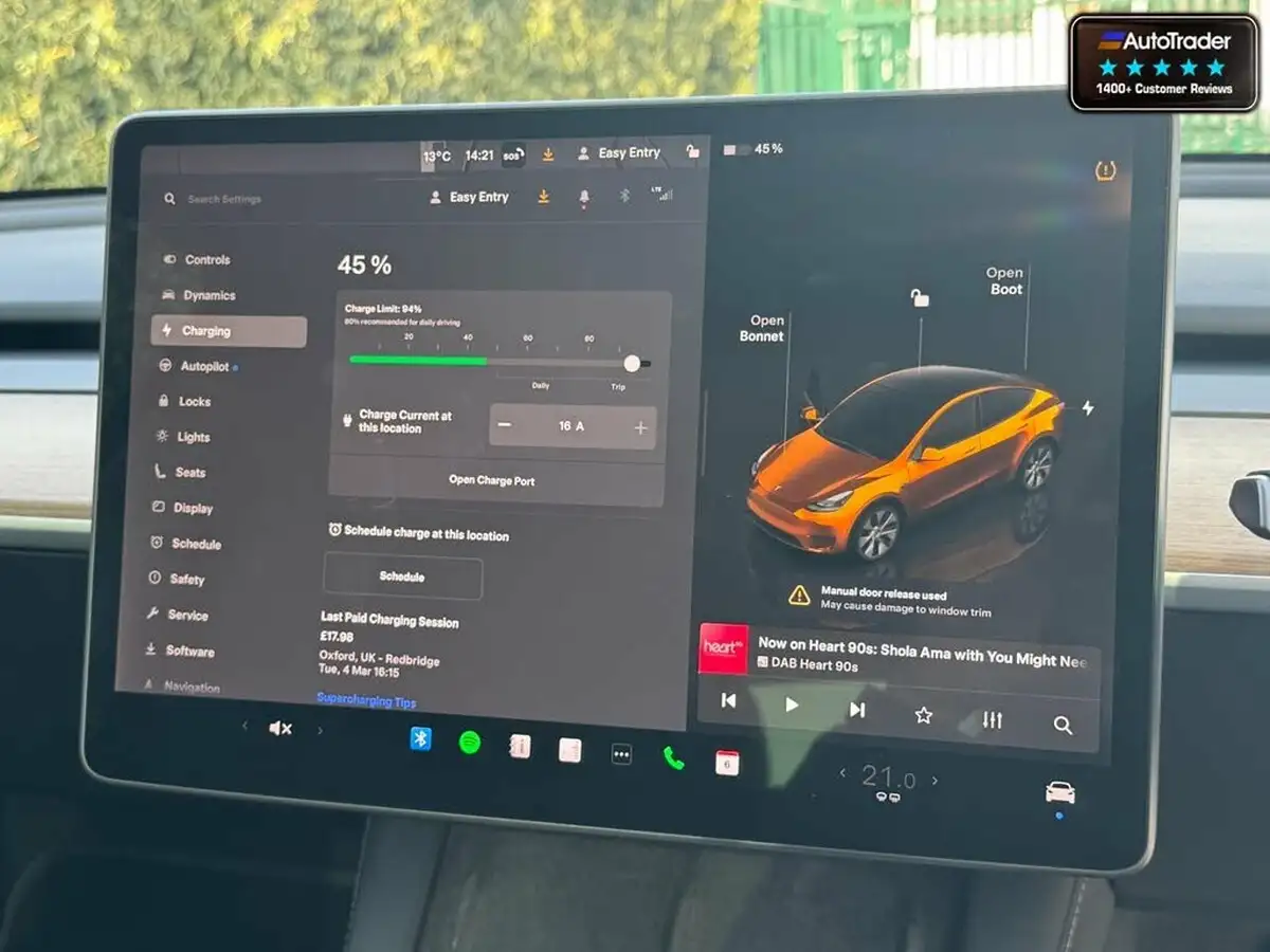 2022-tesla-model-y-e-long-range-big-17