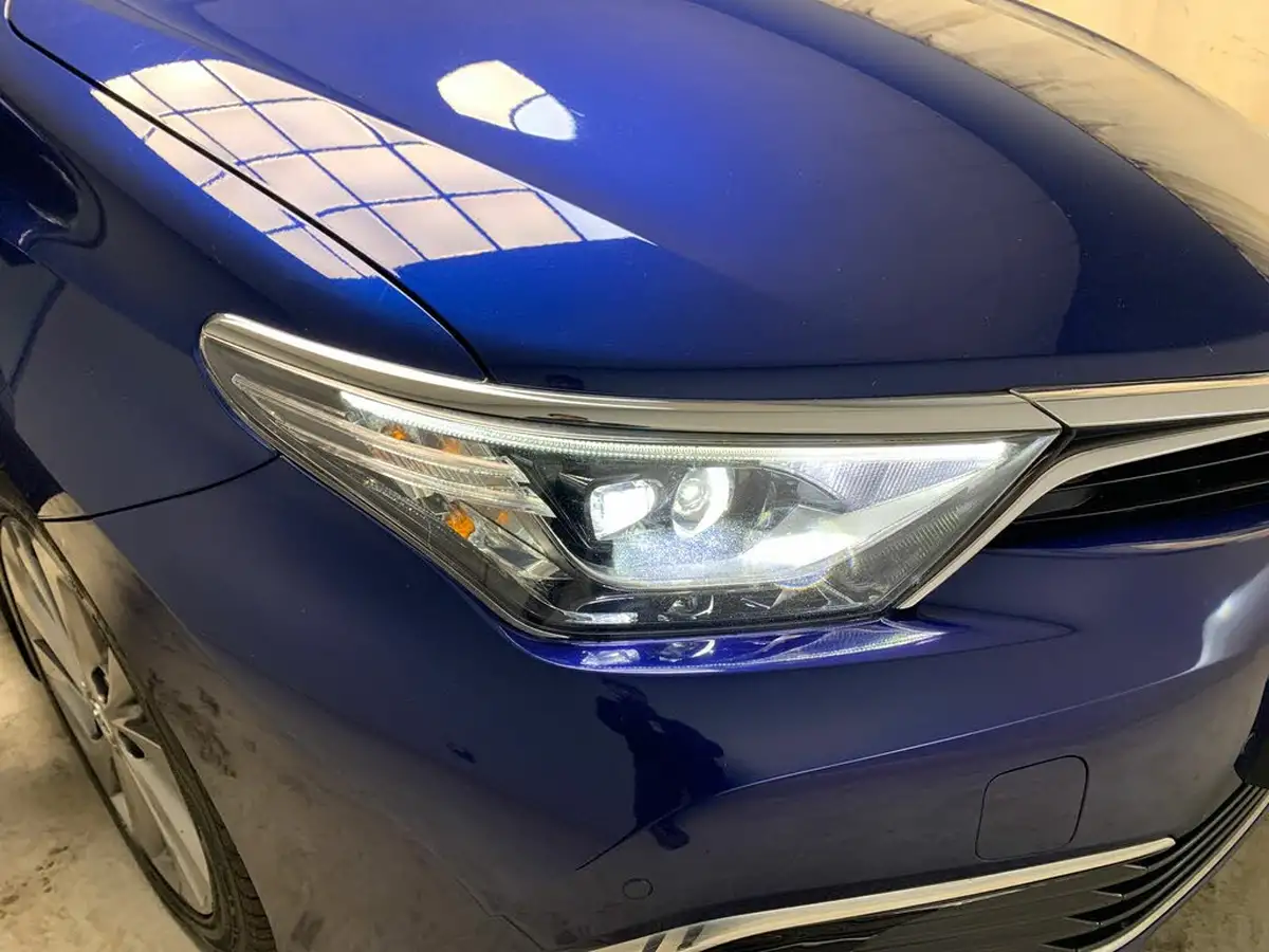 2018-toyota-auris-18-vvt-i-hsd-excel-pan-roof-hatchback-big-5