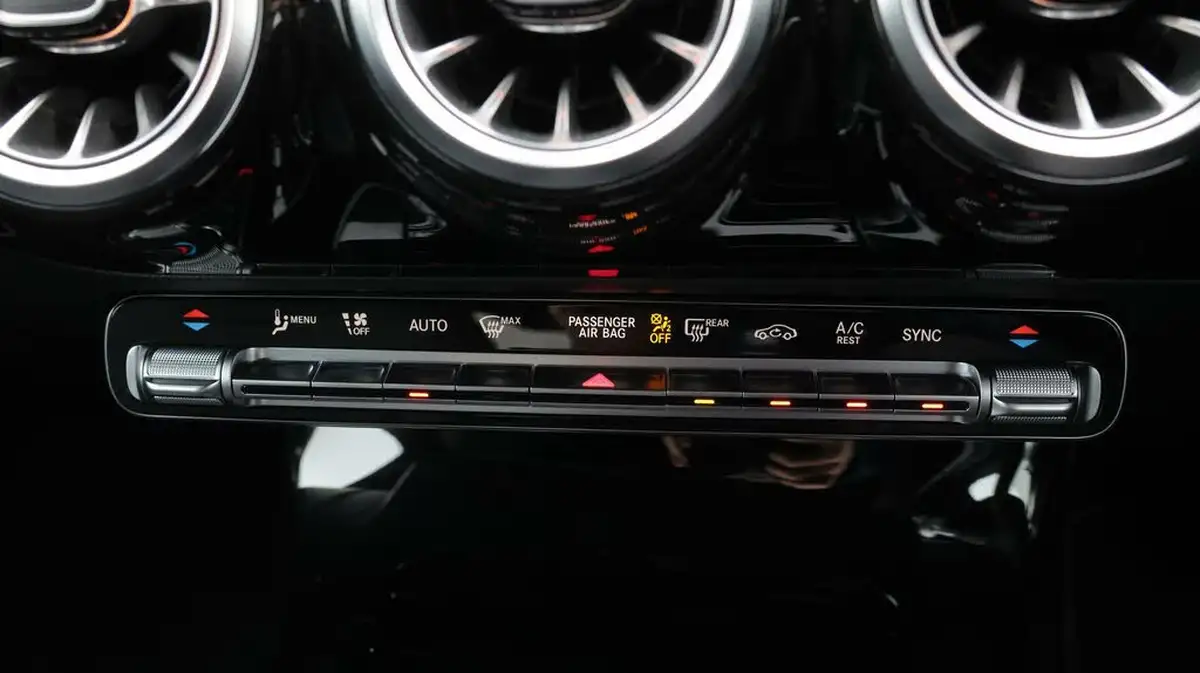 2022-mercedes-benz-cla-20d-cla-220d-amg-line-premium-coupe-4d-big-12
