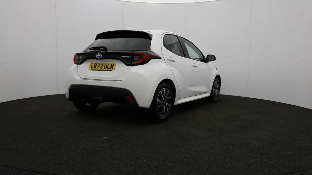 2022-toyota-yaris-15-vvt-i-design-big-76