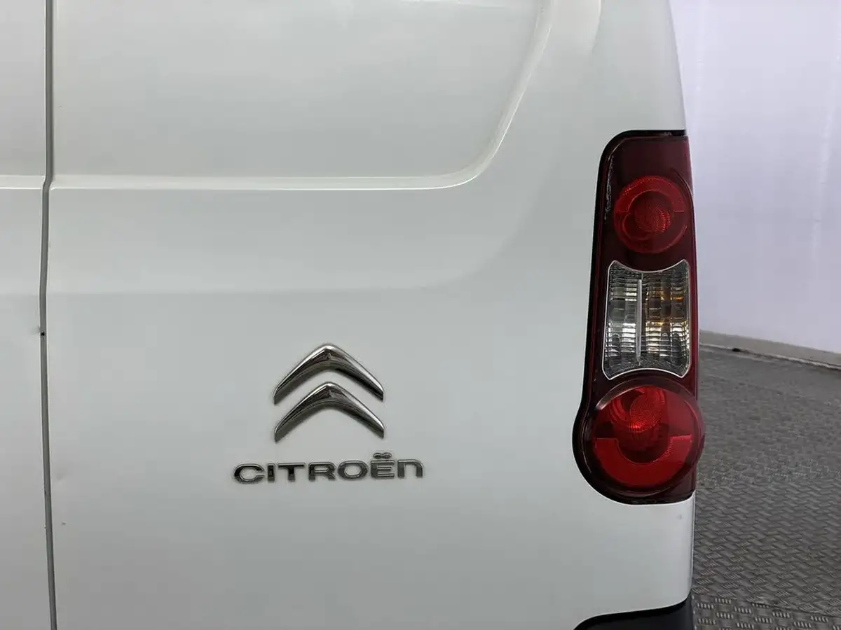 2015-citroen-berlingo-big-28