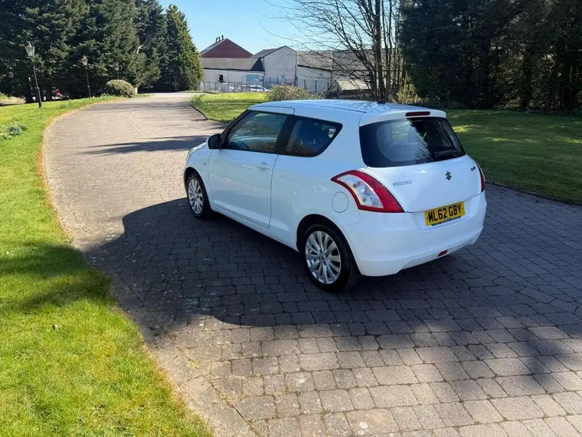 2013-suzuki-swift-12-sz3-93bhp-3d-big-2