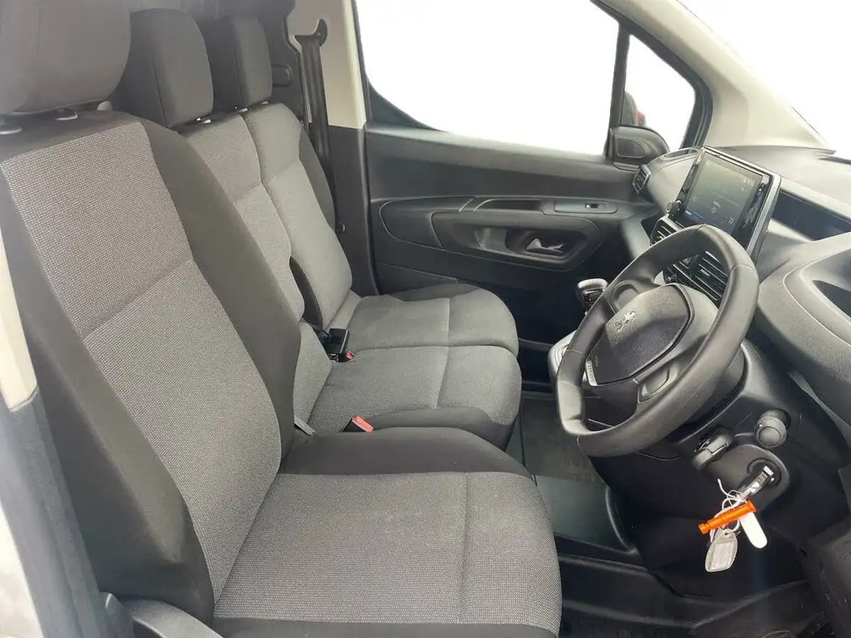 2023-peugeot-partner-15-bluehdi-1000-professional-premium-100pseu6d-ss-big-7