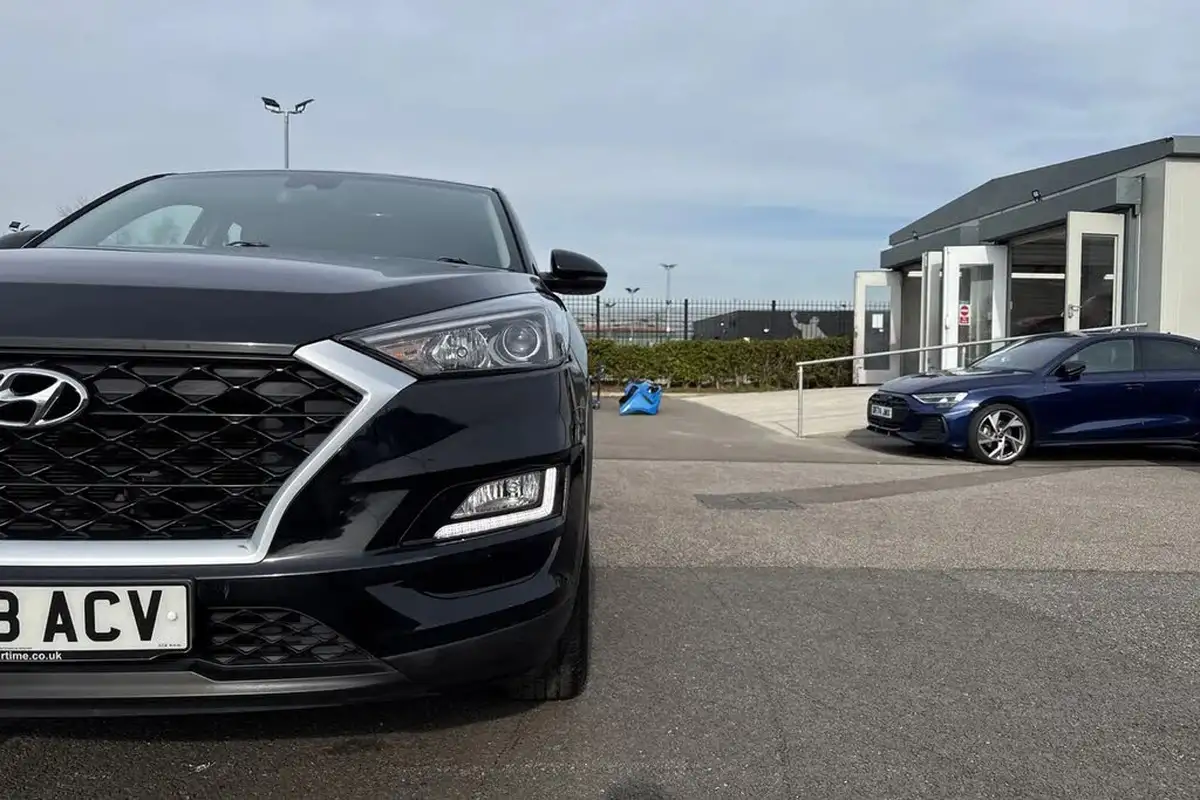 2018-hyundai-tucson-16-gdi-s-connect-big-25