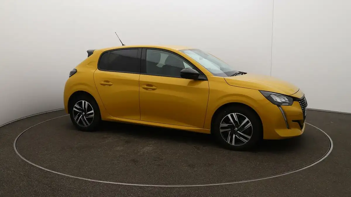 2023-peugeot-208-12-puretech-allure-premium-100ps-eat8-big-37