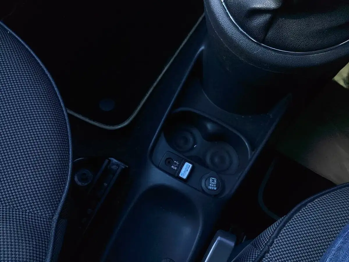 2013-fiat-500-12-lounge-big-11