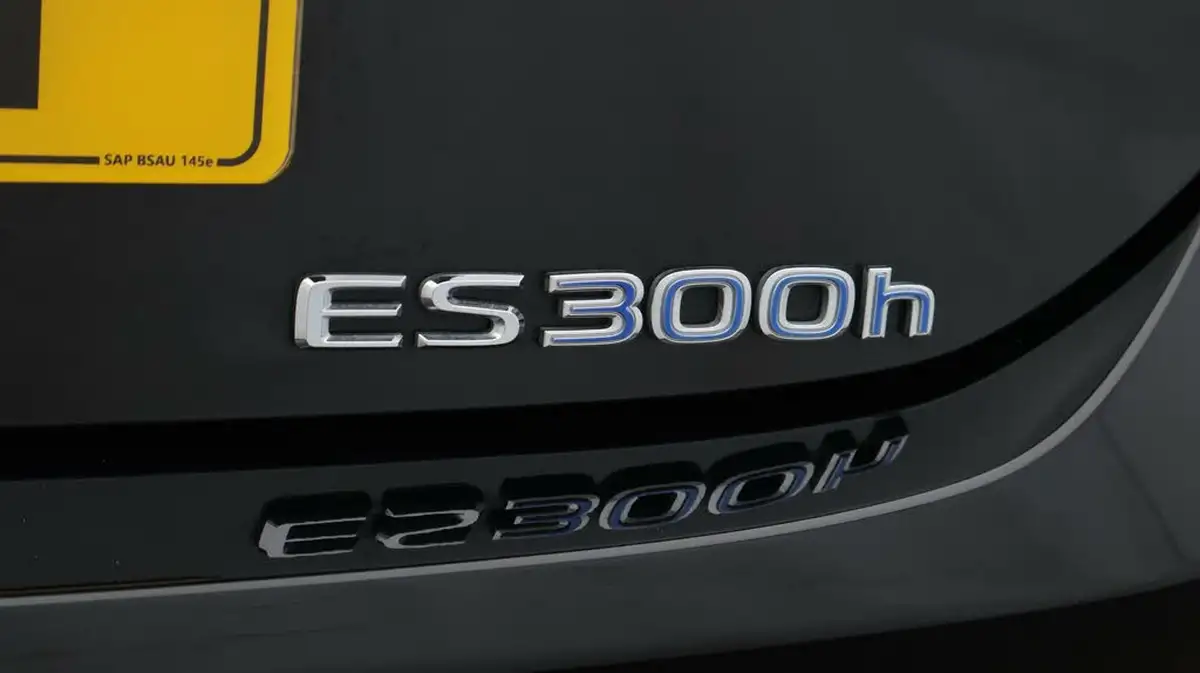 2022-lexus-es-300h-25-f-sport-without-navigation-big-24