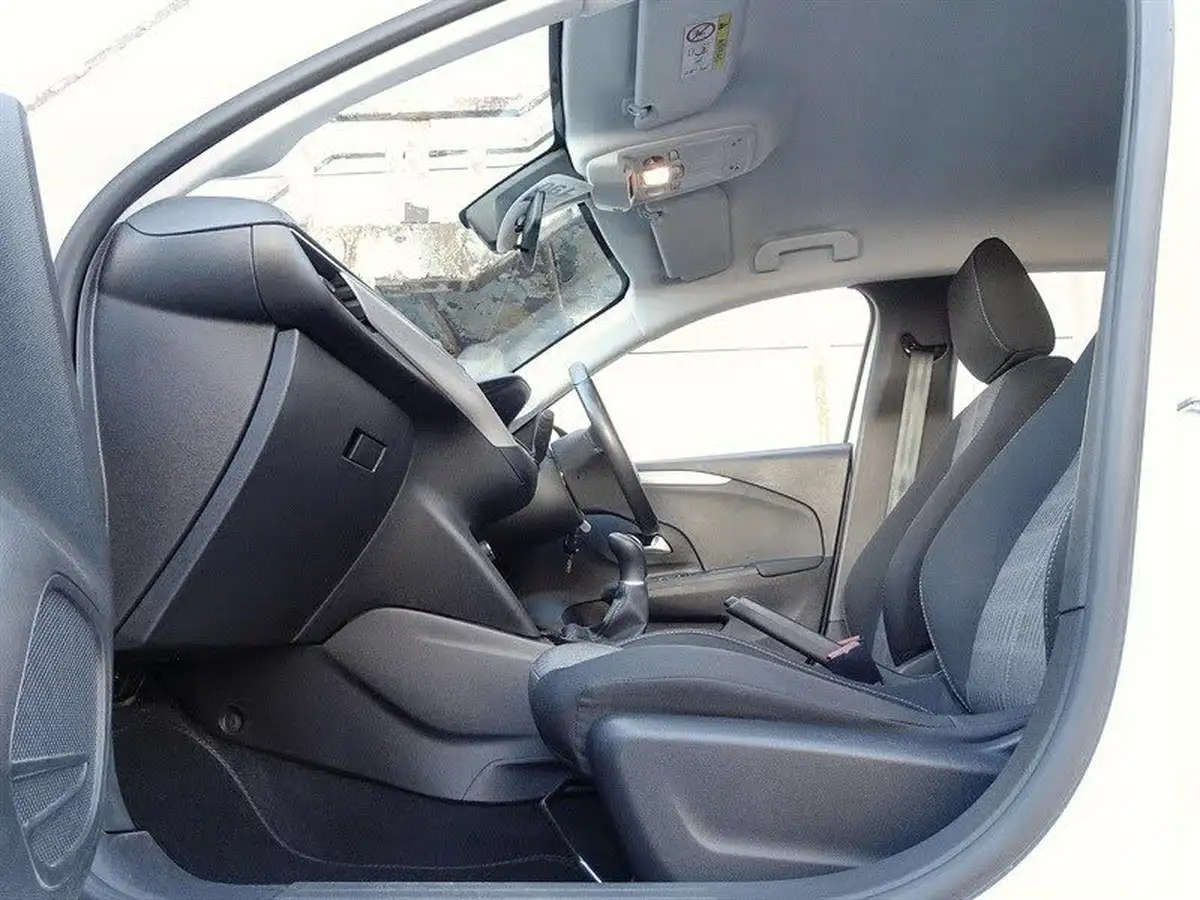 2022-vauxhall-corsa-12i-se-edition-big-10