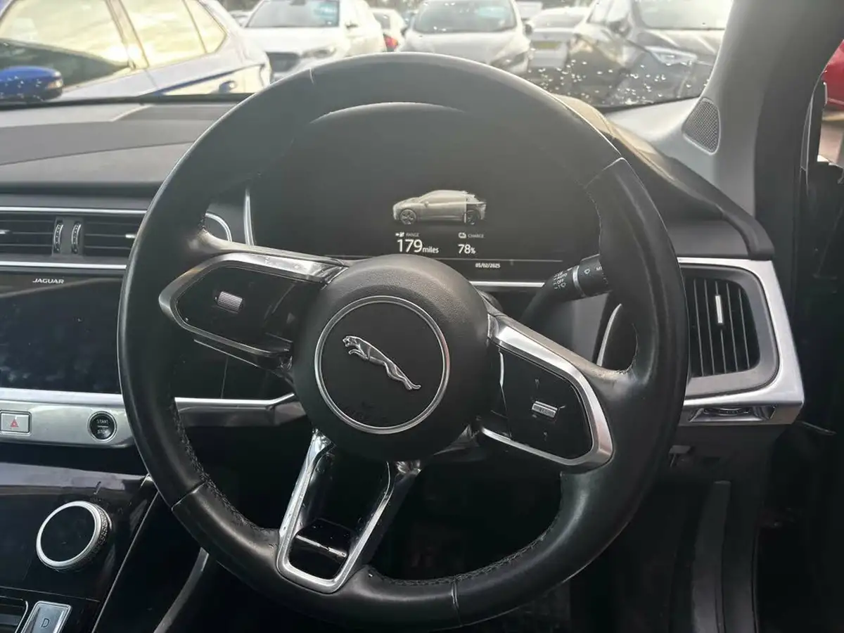2019-jaguar-i-pace-ev400-se-big-20