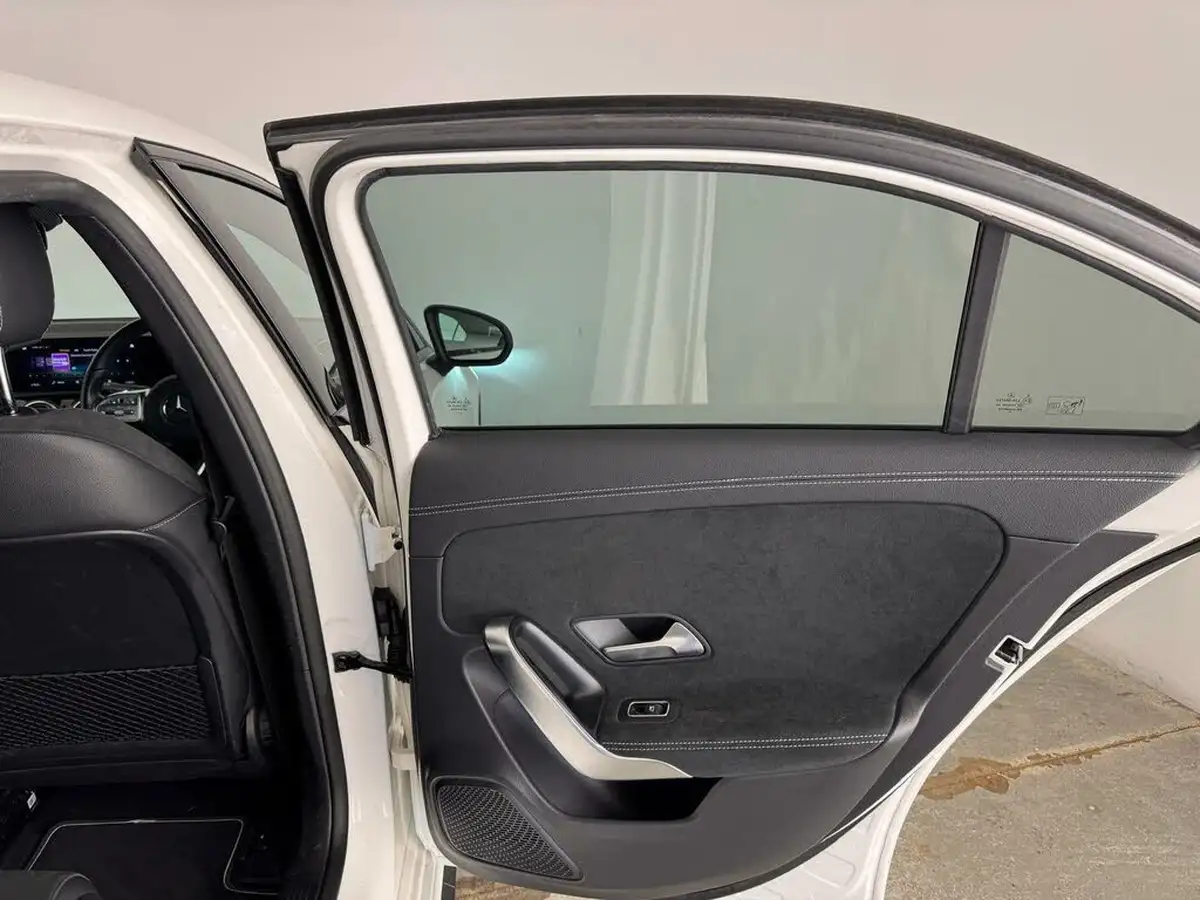 2022-mercedes-benz-a-class-13-a180-amg-line-executive-edition-saloon-4d-7g-dct-big-15