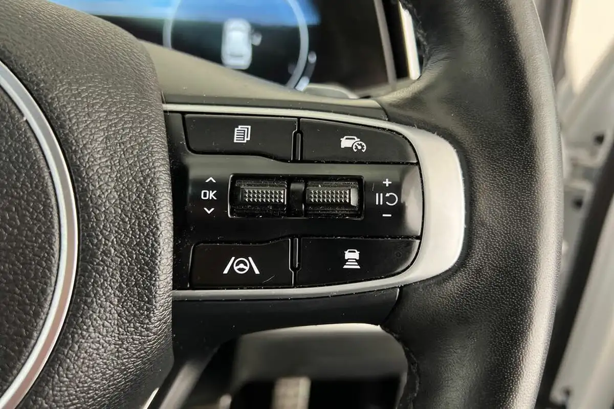 2023-kia-sportage-16-t-gdi-gt-line-226bhp-hev-auto-big-11