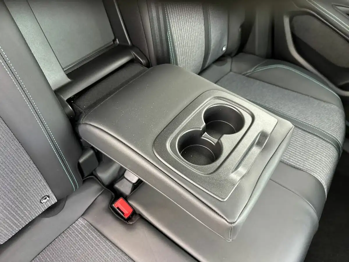 2021-peugeot-3008-suv-15-bluehdi-allure-premium-eat8-big-31