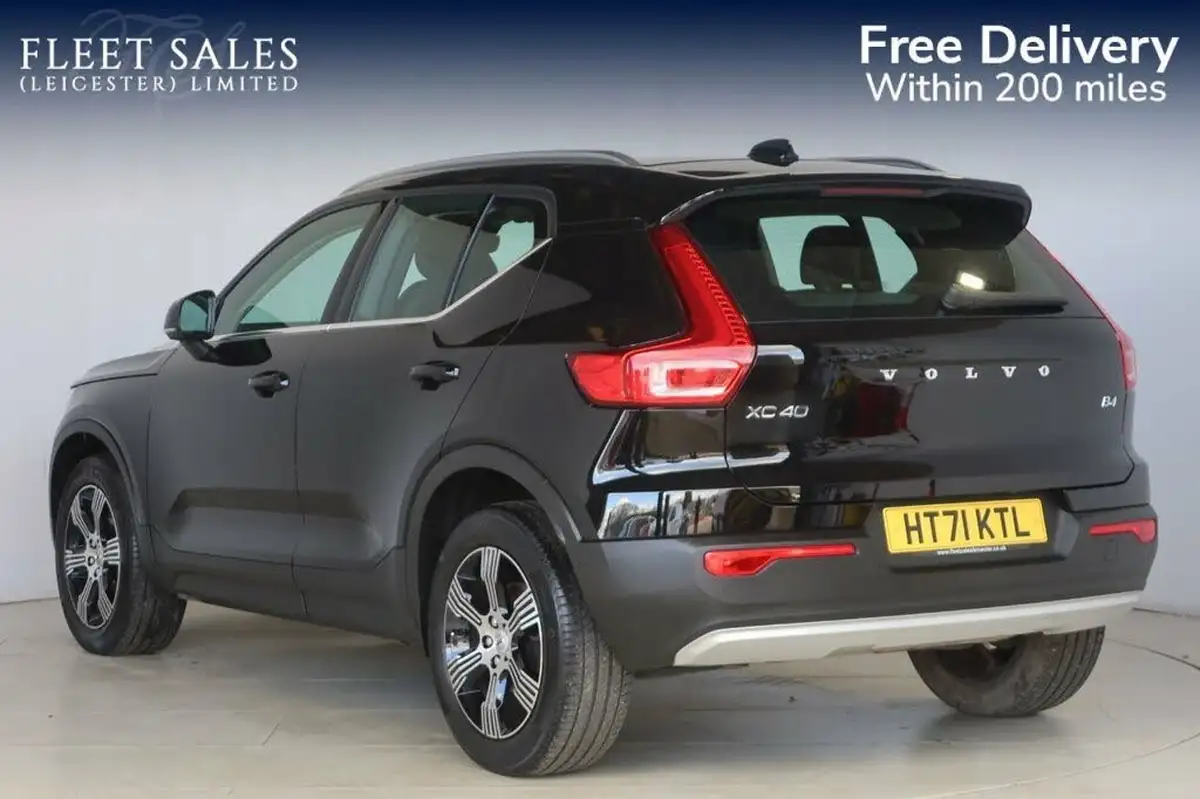 2022-volvo-xc40-20-b4-inscription-big-3
