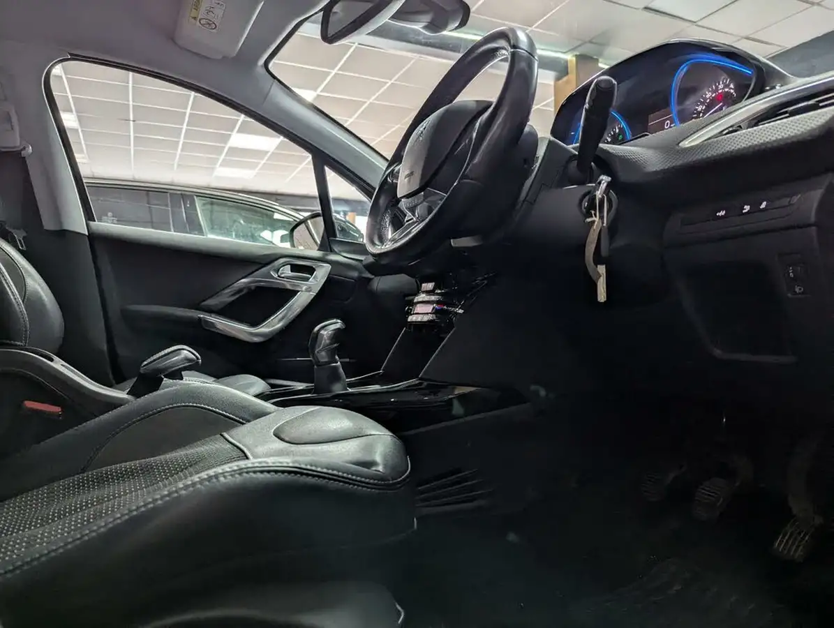 2016-peugeot-2008-crossover-12-puretech-allure-82bhp-big-17