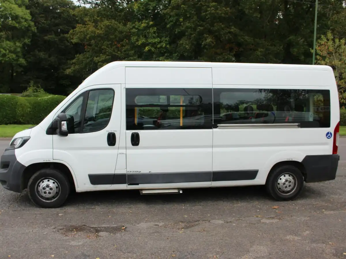 2016-peugeot-boxer-22td-335-l3-h2-panel-big-1