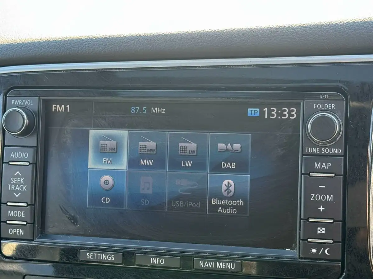 2014-mitsubishi-outlander-20-gx4h-big-48