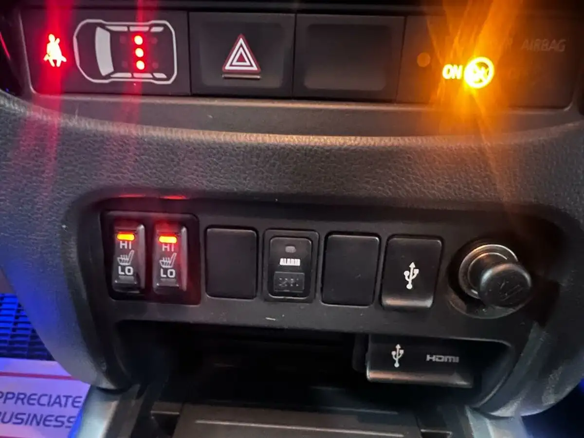 2018-mitsubishi-l200-24di-d-barbarian-eu6-big-31
