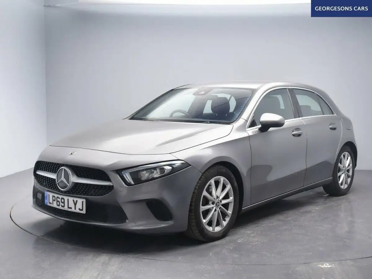2020-mercedes-benz-a-class-13-a200-sport-hatchback-5d-7g-dct-big-4