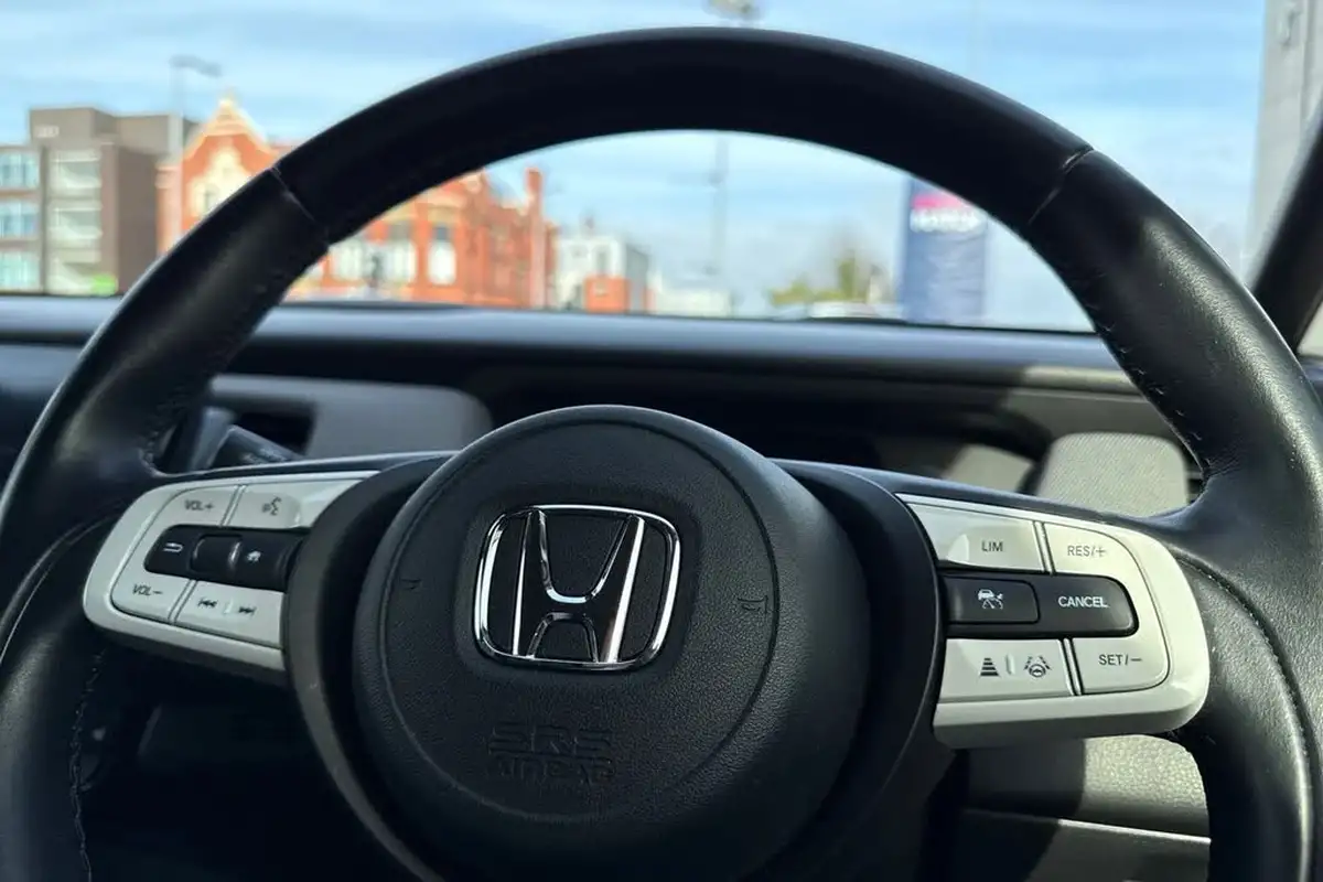 2021-honda-jazz-15-i-mmd-crosstar-ex-109ps-two-tone-big-27