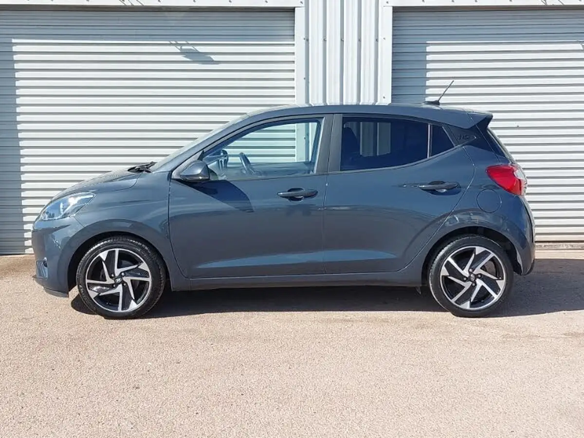2021-hyundai-i10-12-premium-84ps-1197cc-auto-big-3