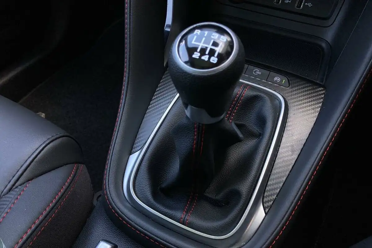 2023-mg-zs-suv-10t-gdi-exclusive-big-16