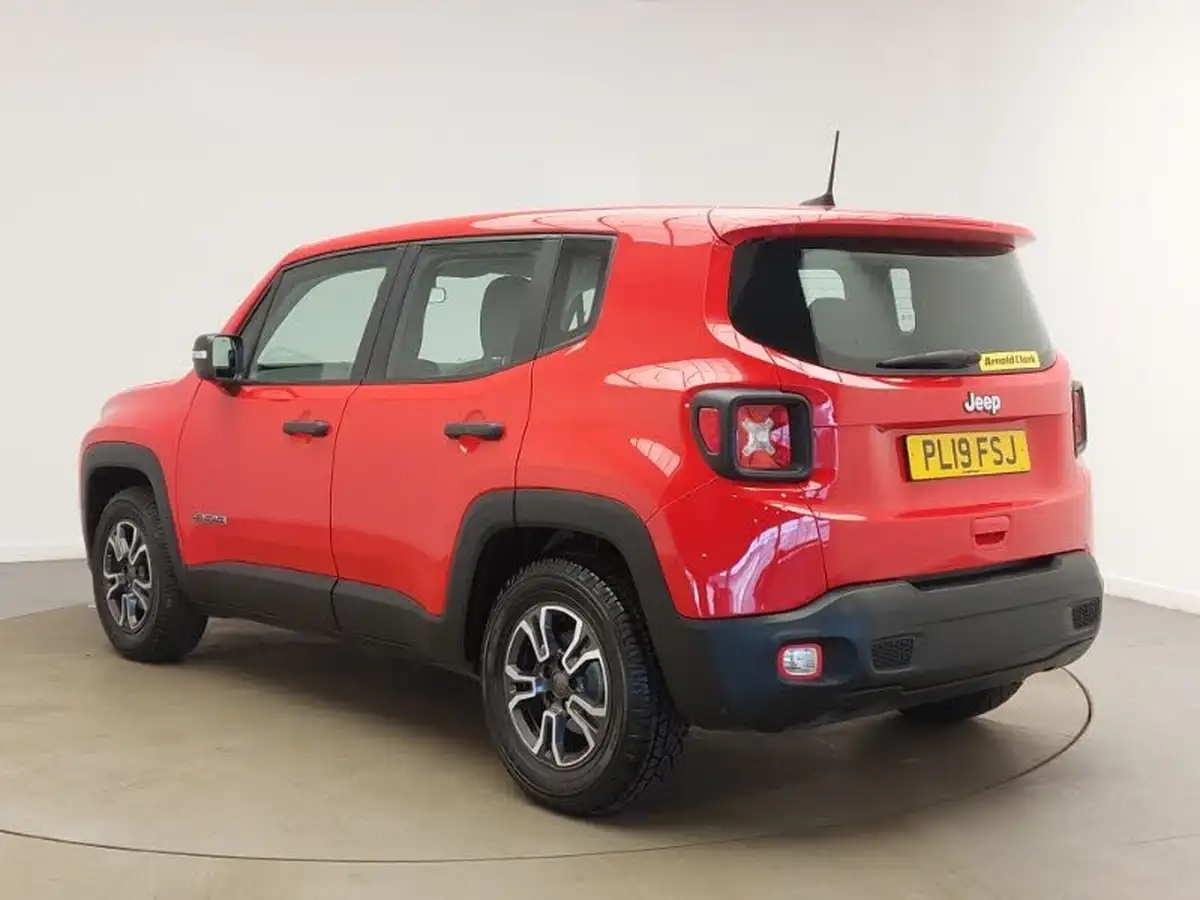 2019-jeep-renegade-10-gse-sport-big-1