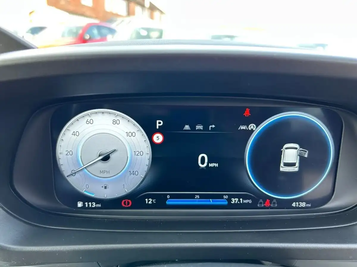 2024-hyundai-i20-10-t-gdi-n-line-s-dct-big-14