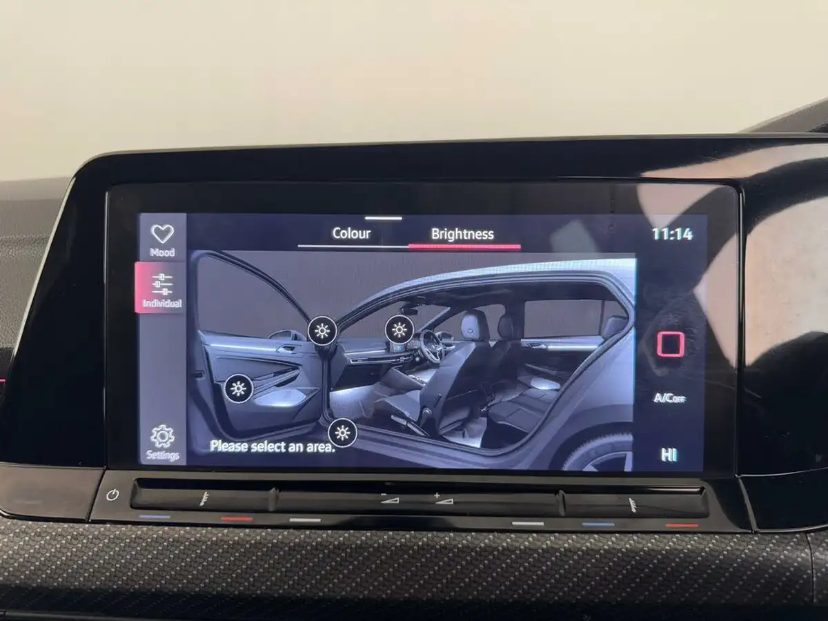 2022-volkswagen-golf-15-tsi-r-line-150ps-hatchback-big-50