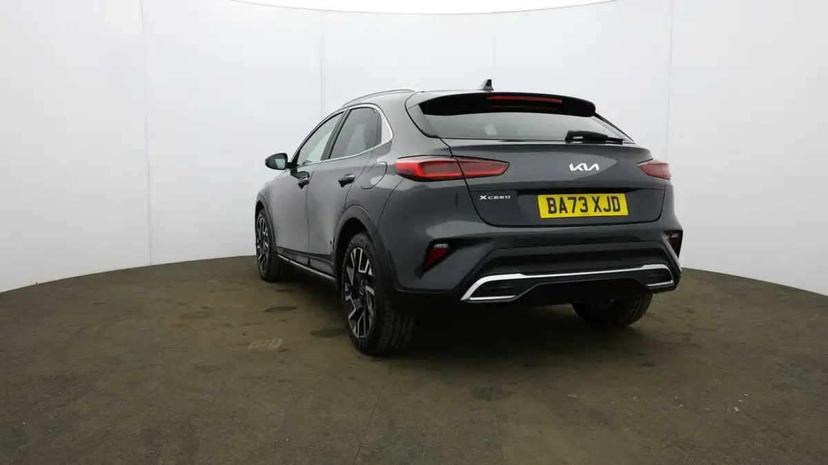 2023-kia-xceed-15-t-gdi-3-158bhp-big-30