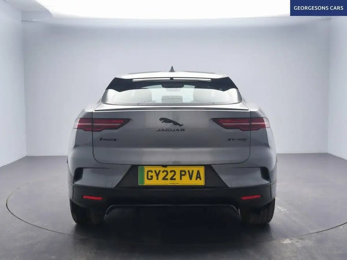 2022-jaguar-i-pace-ev400-se-big-7