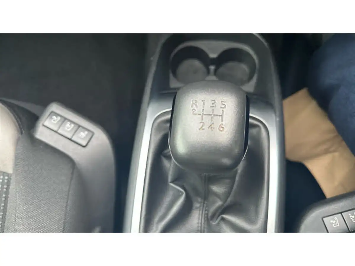 2018-citroen-c4-spacetourer-12-puretech-flair-big-30