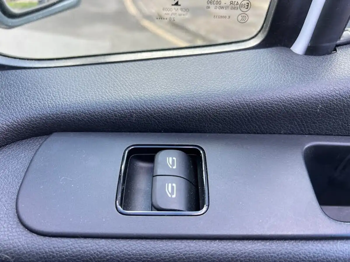 2020-mercedes-benz-sprinter-21cdi-314-l1h1-panel-van-big-36