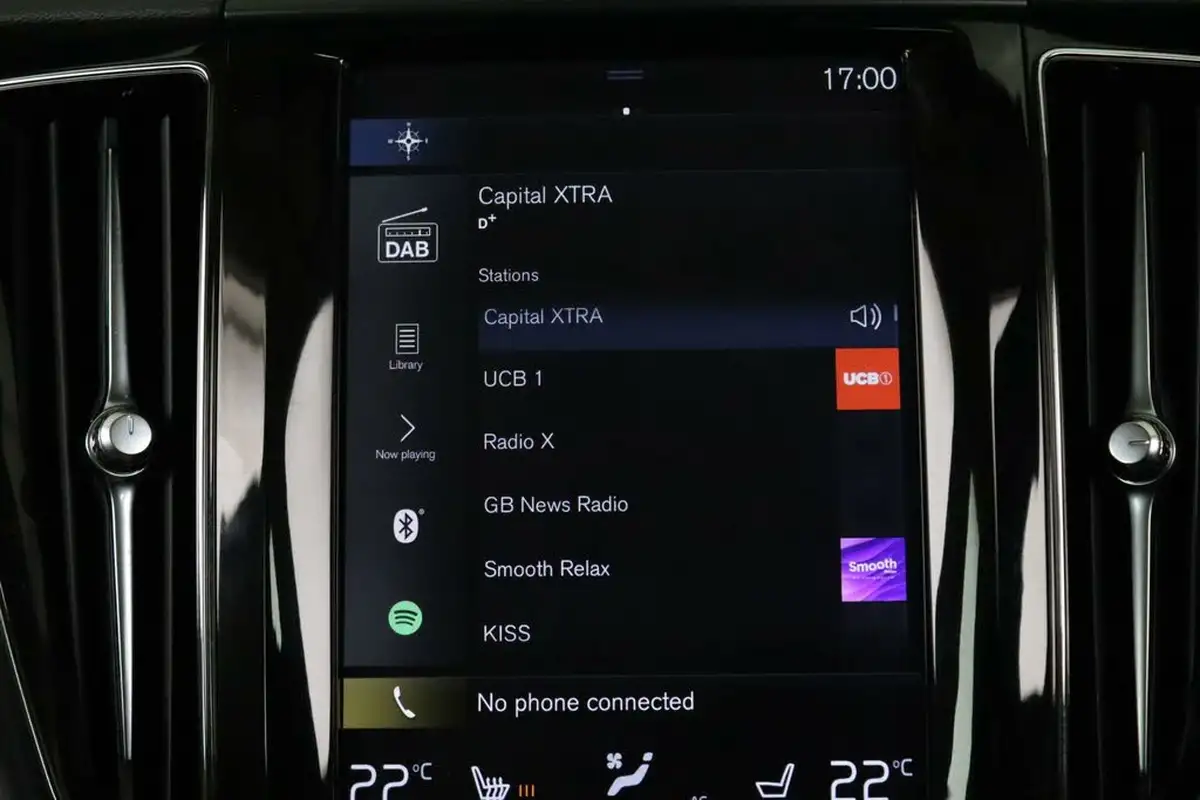 2019-volvo-xc60-20-t5-momentum-big-28