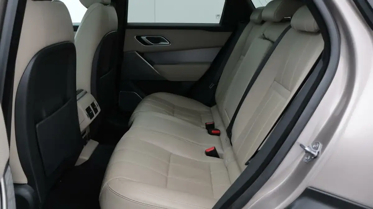 2021-land-rover-range-rover-velar-20-p250-velar-edition-big-16